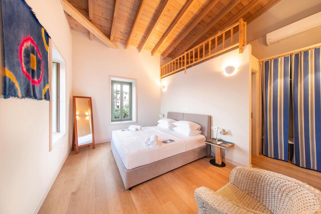 Aphrodite Villas Halki - Villa Bougainvillea ภายนอก รูปภาพ