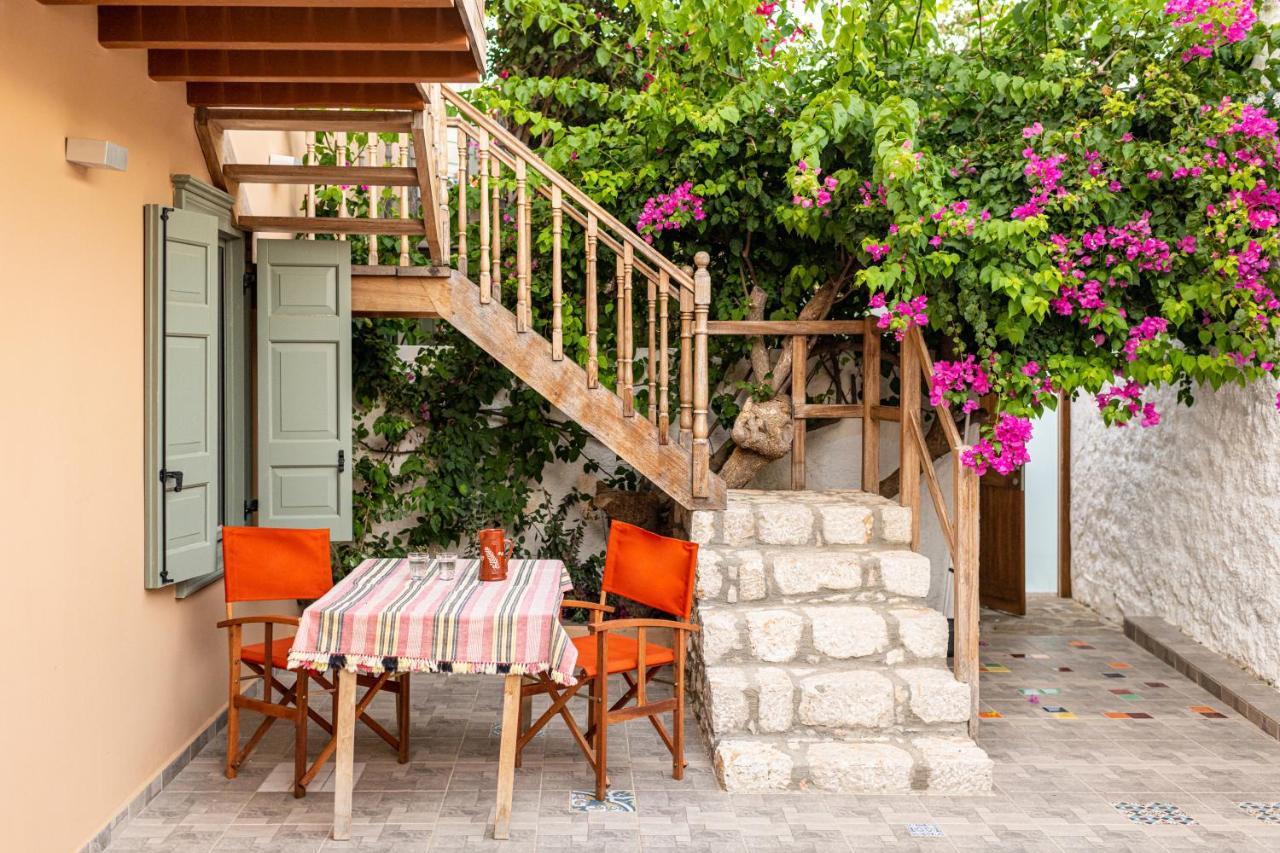 Aphrodite Villas Halki - Villa Bougainvillea ภายนอก รูปภาพ