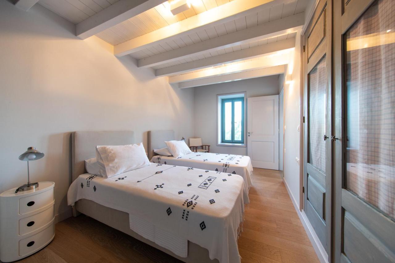 Aphrodite Villas Halki - Villa Bougainvillea ภายนอก รูปภาพ
